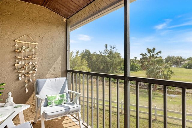 925 CAPRI ISLES BOULEVARD 4, Venice, FL 34292