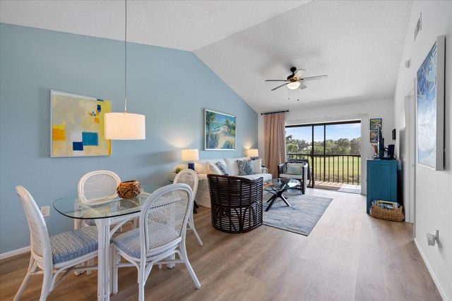 925 CAPRI ISLES BOULEVARD 4, Venice, FL 34292