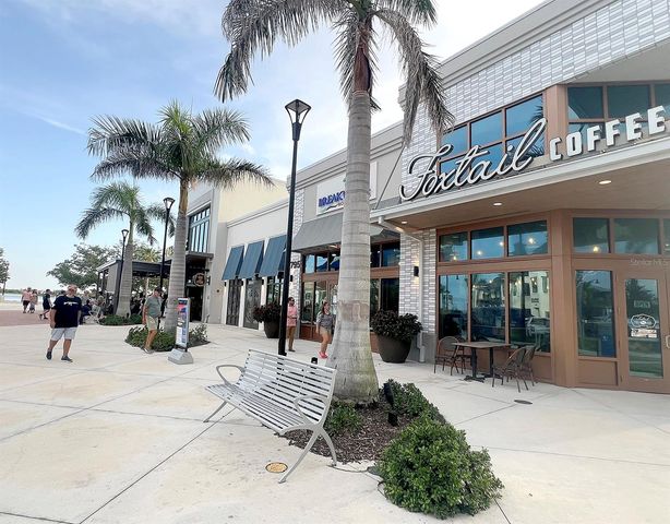 925 CAPRI ISLES BOULEVARD 4, Venice, FL 34292