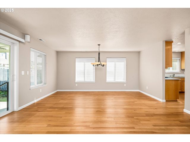 1176 UNITY Dr, Junction City, OR 97448