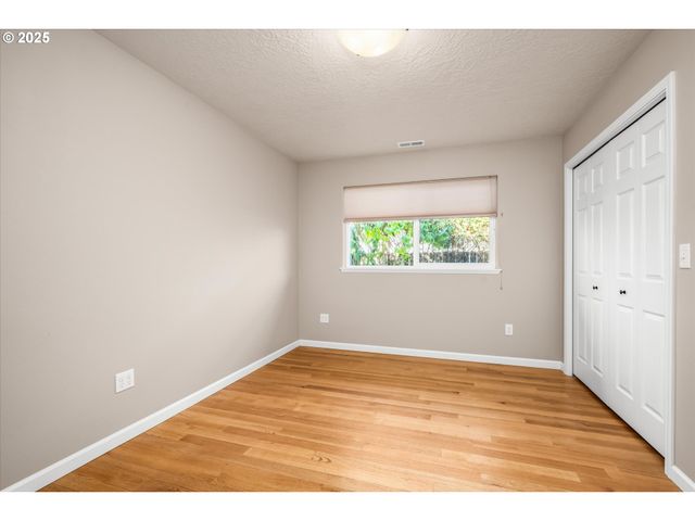 1176 UNITY Dr, Junction City, OR 97448