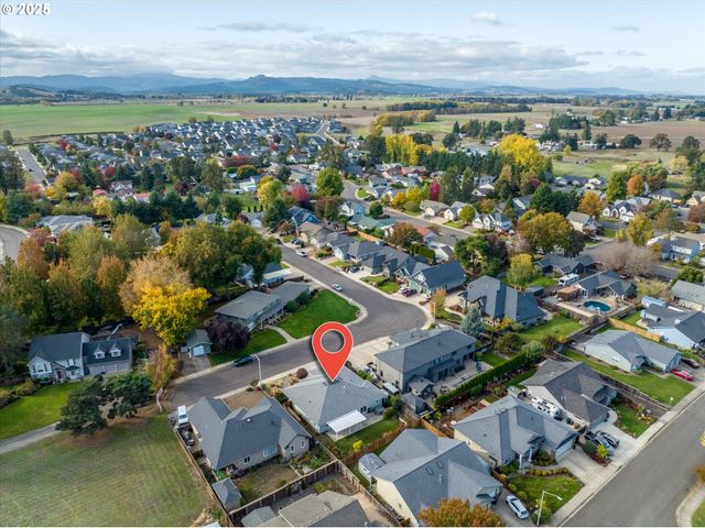 1176 UNITY Dr, Junction City, OR 97448