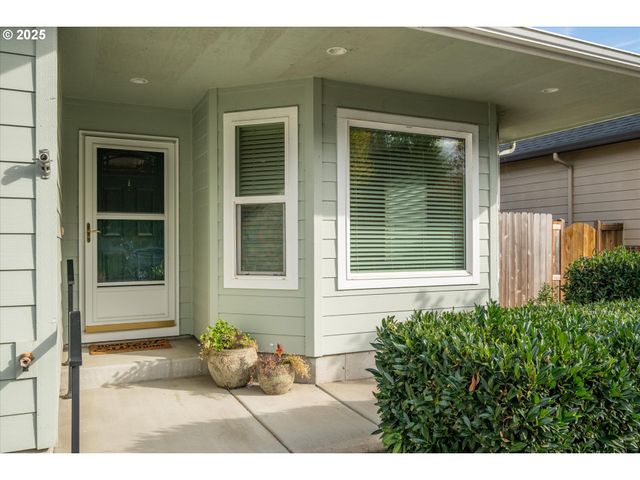 1176 UNITY Dr, Junction City, OR 97448