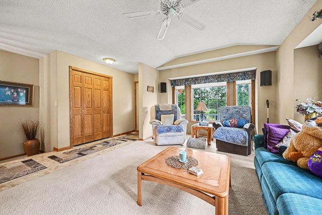 20966 Davenport Street NE, Cedar, MN 55011