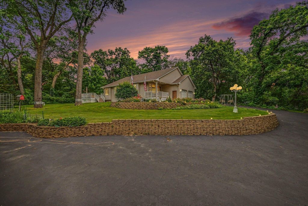 20966 Davenport Street NE, Cedar, MN 55011 — photo 2