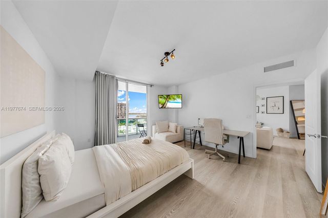 7910 Harbor Island Dr 901, North Bay Village, FL 33141