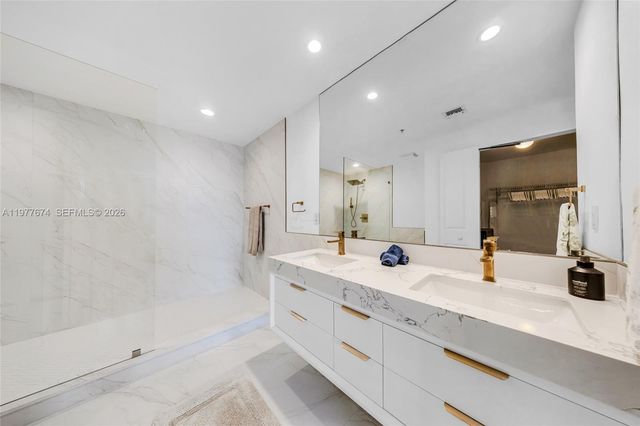 7910 Harbor Island Dr 901, North Bay Village, FL 33141