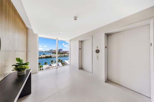 7910 Harbor Island Dr 901, North Bay Village, FL 33141