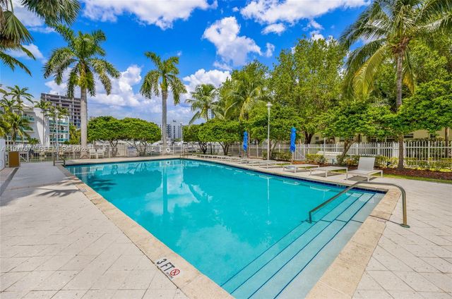 7910 Harbor Island Dr 901, North Bay Village, FL 33141