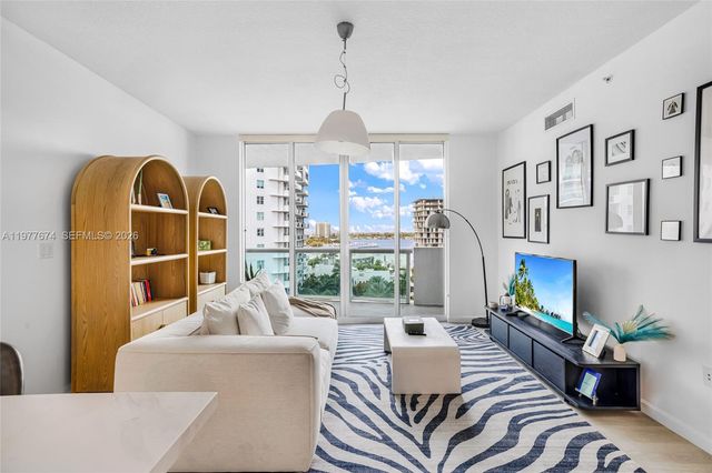 7910 Harbor Island Dr 901, North Bay Village, FL 33141