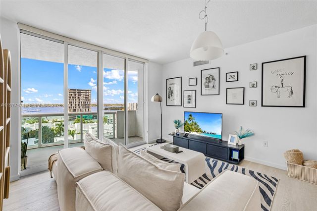 7910 Harbor Island Dr 901, North Bay Village, FL 33141