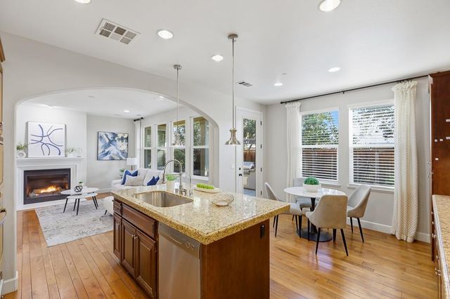 4478 English Rose Cmn, Fremont, CA 94538