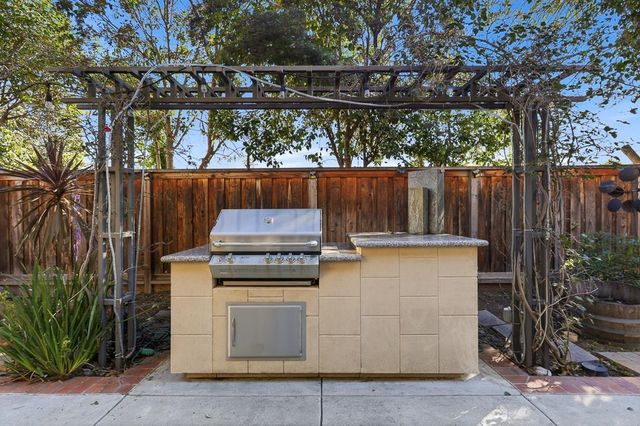 4478 English Rose Cmn, Fremont, CA 94538