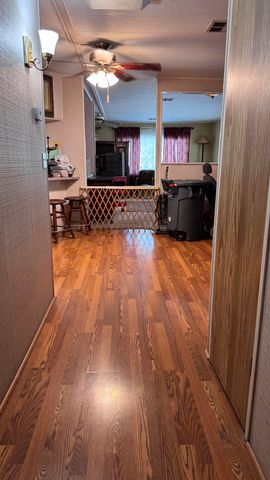 2400 W Midvalley Avenue O6, Visalia, CA 93277