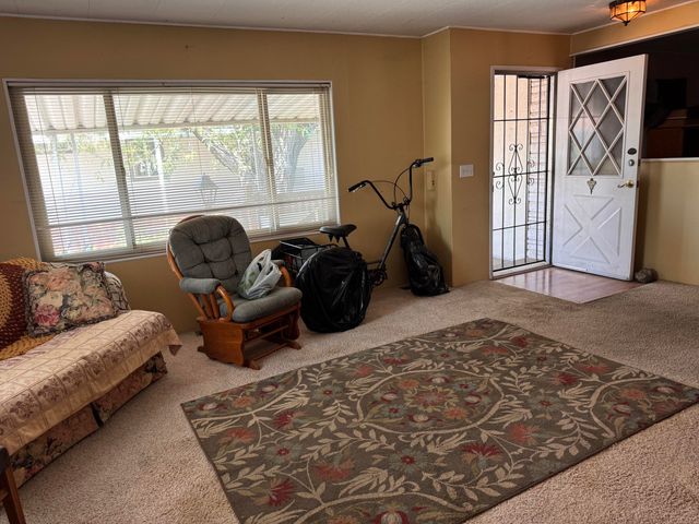 2400 W Midvalley Avenue O6, Visalia, CA 93277