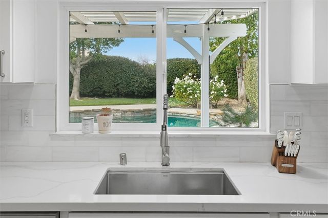 28125 Vernal, Saugus, CA 91350