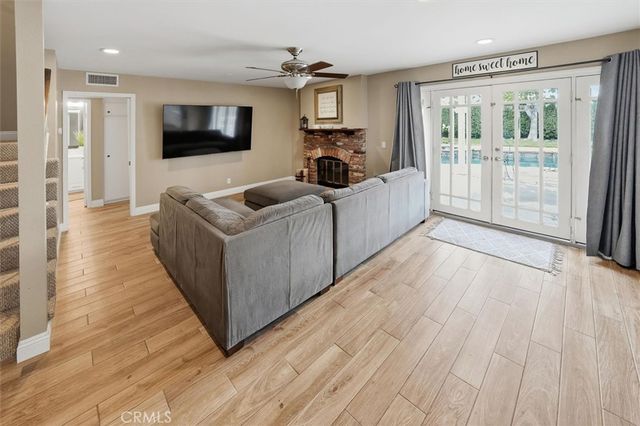 28125 Vernal, Saugus, CA 91350