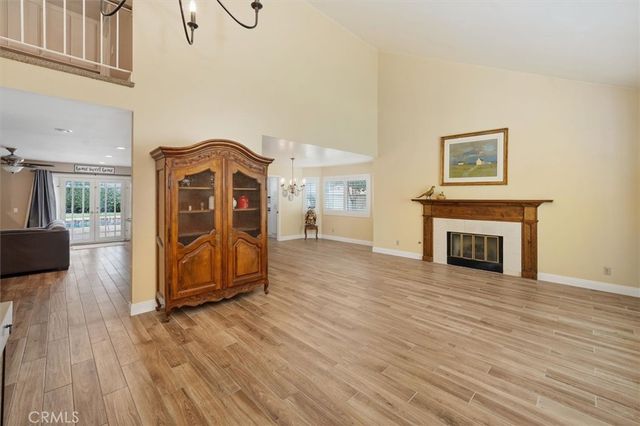 28125 Vernal, Saugus, CA 91350