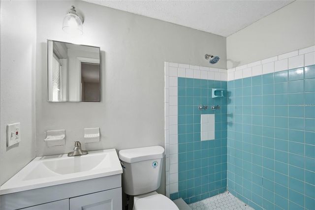 7634 FOX HOLLOW DRIVE, Port Richey, FL 34668