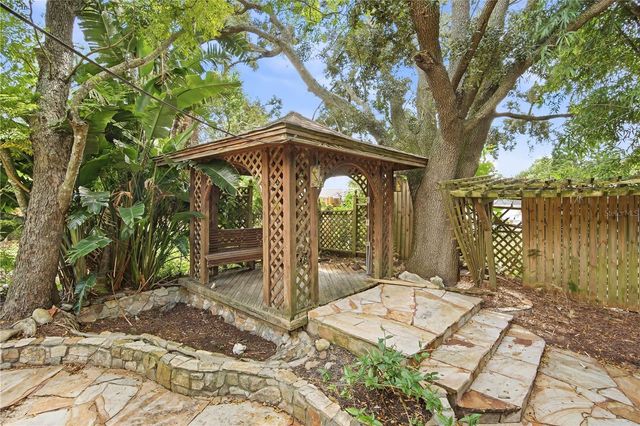 7634 FOX HOLLOW DRIVE, Port Richey, FL 34668