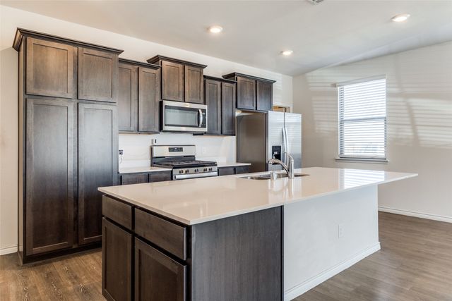 2017 Crooked Bow Drive, Mesquite, TX 75149