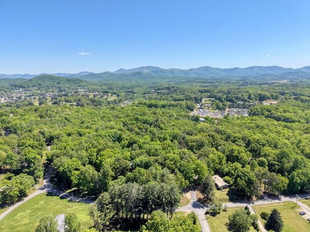 532 Sawmill Road, Blairsville, GA 30512