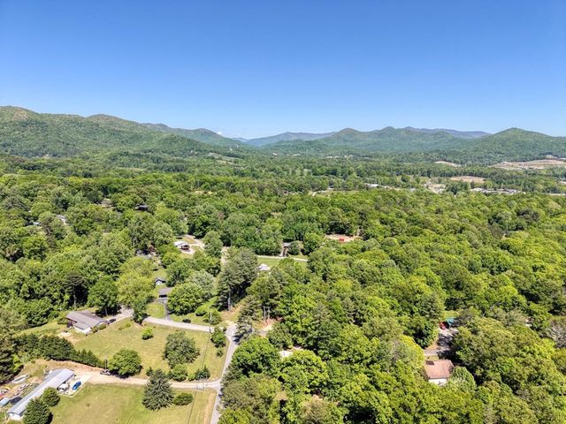 532 Sawmill Road, Blairsville, GA 30512