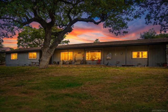 1541 Round Potrero Rd, Potrero, CA 91963