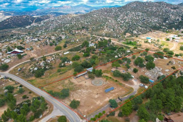 1541 Round Potrero Rd, Potrero, CA 91963