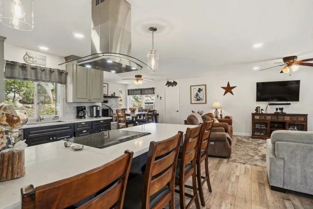 1541 Round Potrero Rd, Potrero, CA 91963