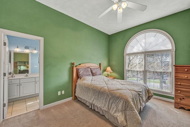 232 Savannah CT, Daleville, VA 24083