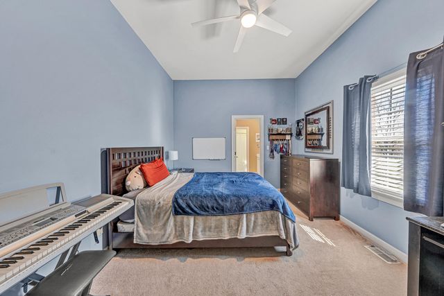 232 Savannah CT, Daleville, VA 24083