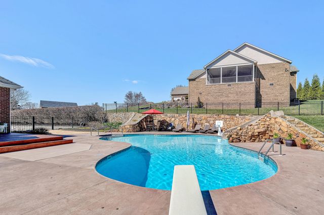 232 Savannah CT, Daleville, VA 24083