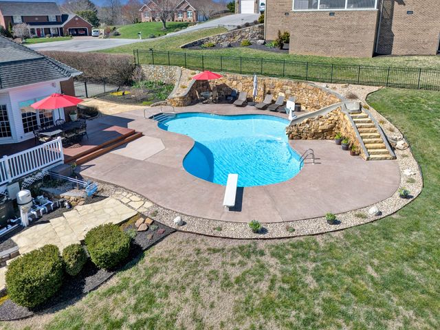 232 Savannah CT, Daleville, VA 24083