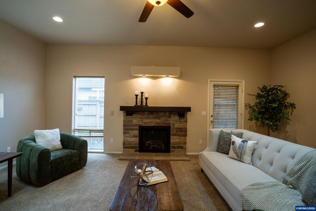 5703 Flairstone Dr SE, Salem, OR 97306