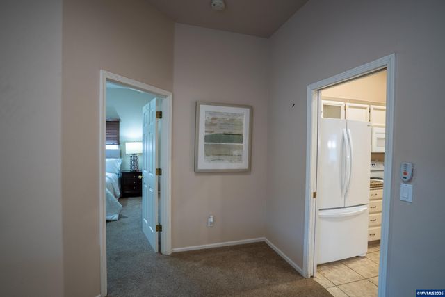 5703 Flairstone Dr SE, Salem, OR 97306