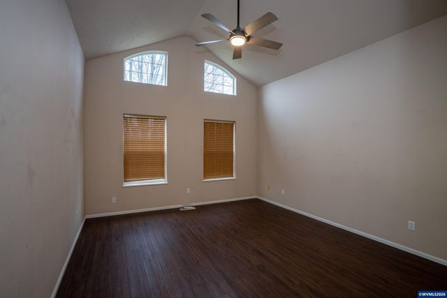 5703 Flairstone Dr SE, Salem, OR 97306