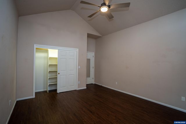 5703 Flairstone Dr SE, Salem, OR 97306