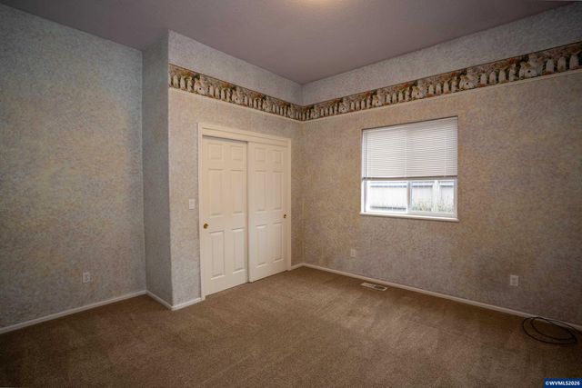 5703 Flairstone Dr SE, Salem, OR 97306