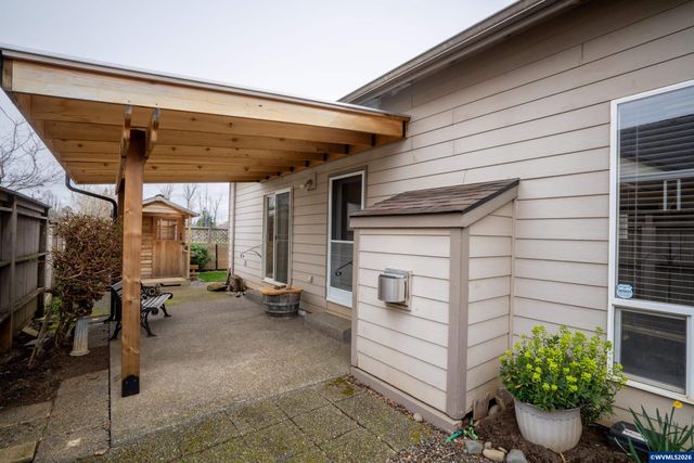 5703 Flairstone Dr SE, Salem, OR 97306