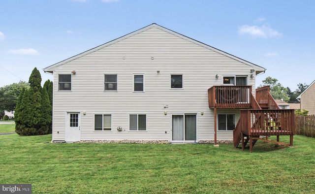24 SCHOOL, Willow Grove, PA 19090