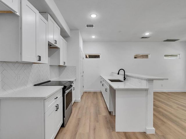 8411 Mahalia Drive A, Houston, TX 77088