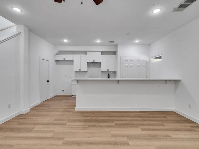 8411 Mahalia Drive A, Houston, TX 77088