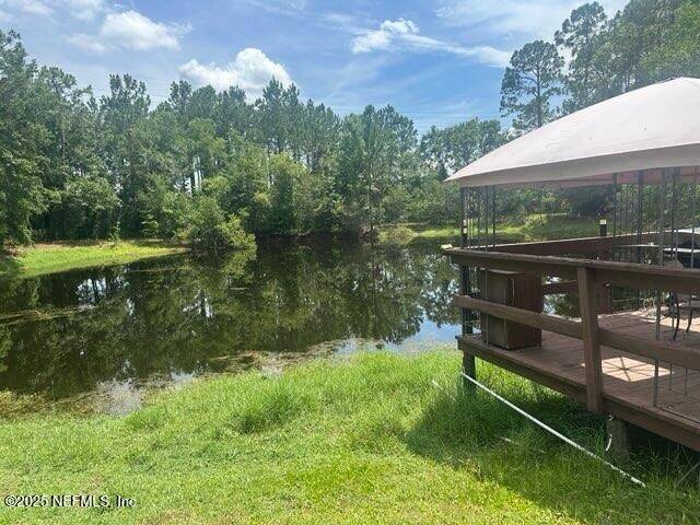 152 BERNARD Road, Jacksonville, FL 32218