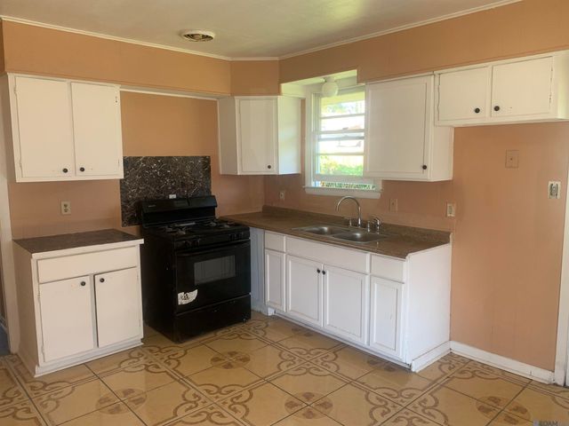 2038 Lauradale Drive, New Orleans, LA 70114