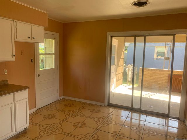 2038 Lauradale Drive, New Orleans, LA 70114