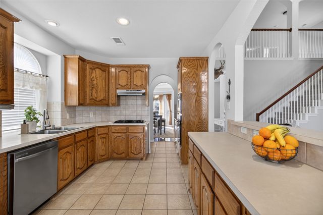 5808 Fathom Drive, Fort Worth, TX 76135