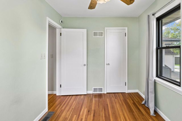 15601 Martin Drive, Burnsville, MN 55306