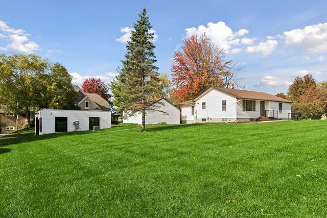 15601 Martin Drive, Burnsville, MN 55306