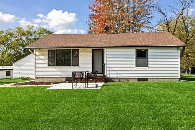15601 Martin Drive, Burnsville, MN 55306